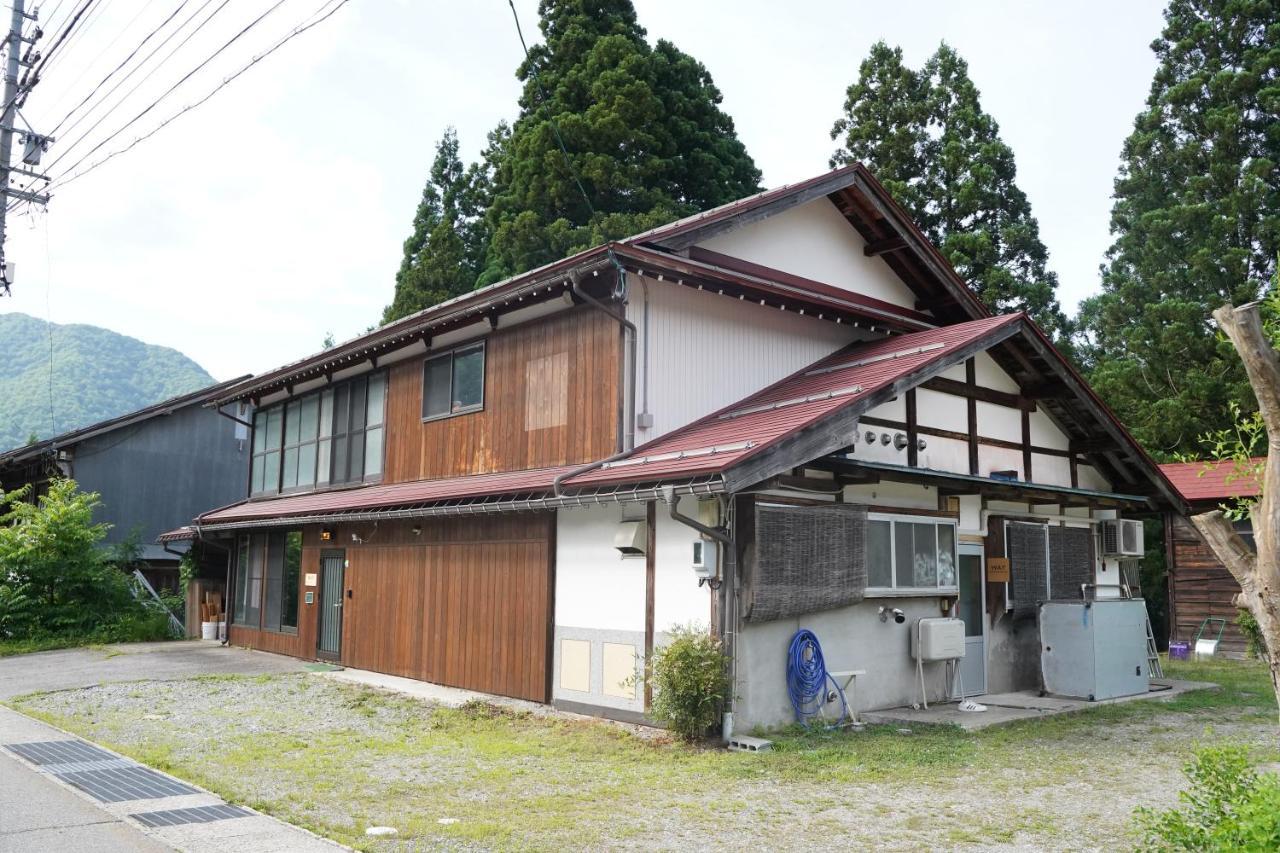 Way Shirakawago - Private, Free Parking And Newly Opened 2022 Way Shirakawago Apartment Luaran gambar